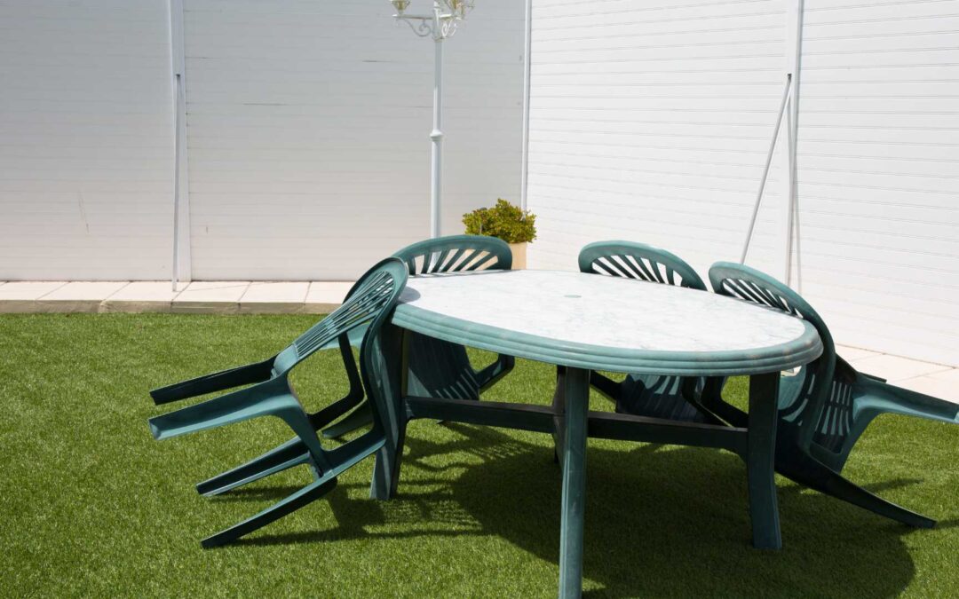 jardin artificiel avec table